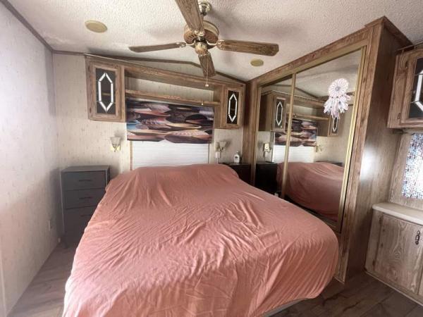 1987 Palm Harbor Manufactured Home