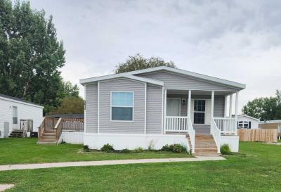 Mobile Home at 5019 Golden Gate Drive Grand Forks, ND 58203