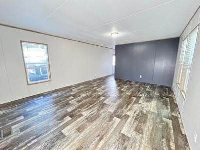 Photo 4 of 13 of home located at 1413 Rosharon Rd Lot 8Av Alvin, TX 77511