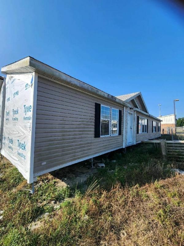 2000 Mobile Home For Sale