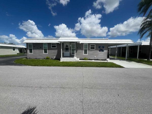 Photo 1 of 2 of home located at 7100 Ulmerton Rd. Largo, FL 33771