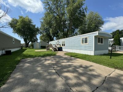 Mobile Home at 207 Sunrise Park Pella, IA 50219