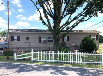 Mobile Home at 1963 Sheaffer Rd #9 Elizabethtown, PA 17022