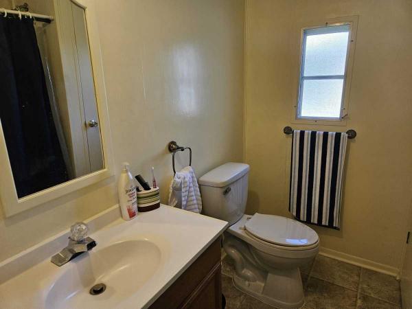 1980 2BR/1.5BA Mobile Home