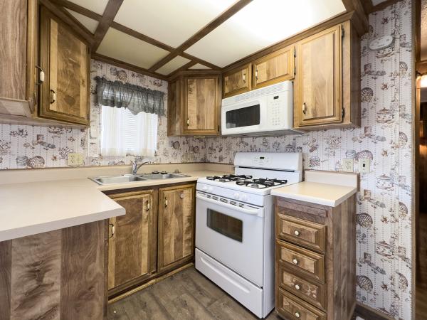 1986 Fleetwood Oak Park Mobile Home