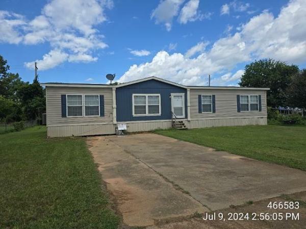 Photo 1 of 2 of home located at 560 N 2nd St Ashdown, AR 71822