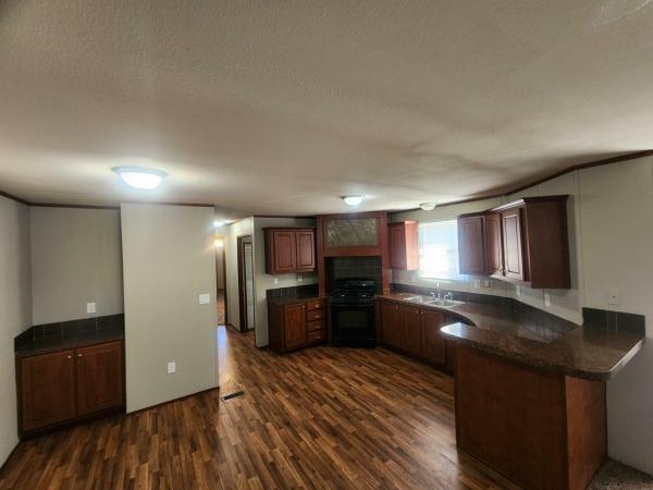 2013 Oak Creek Valley Living Mobile Home