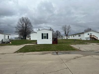 Mobile Home at 2305 E 19th Street N #C06 Newton, IA 50208