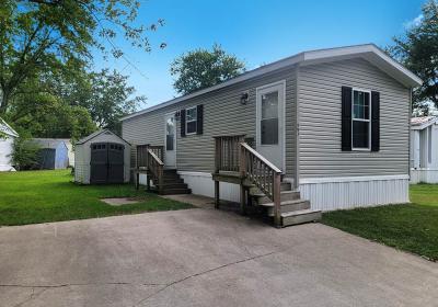 Mobile Home at 193 Honeysuckle Trail Portage, IN 46368