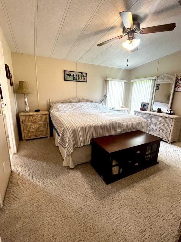 1986 BARRINGTON Manufactured Home