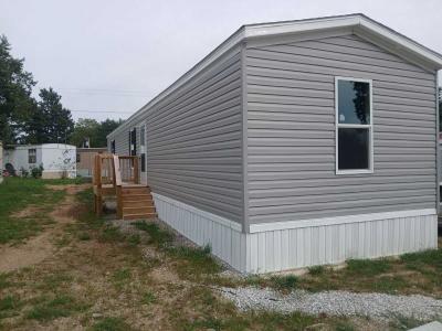 Mobile Home at 1630 Amy Dr Lebanon, MO 65536