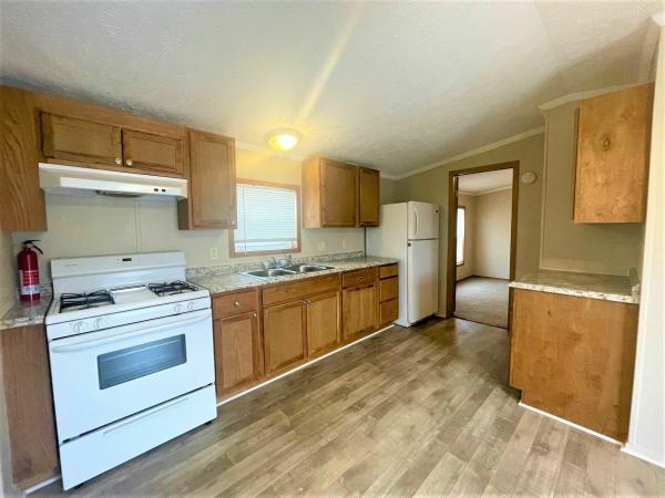 2000 Fairmont Homes Encore Mobile Home