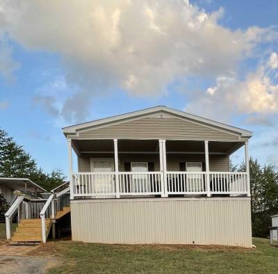 Mobile Home at 3413 Melissa Way Kodak, TN 37764