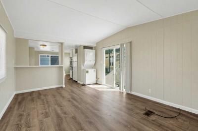 Photo 5 of 23 of home located at 253 2nd Ave #S37 Pacifica, CA 94044