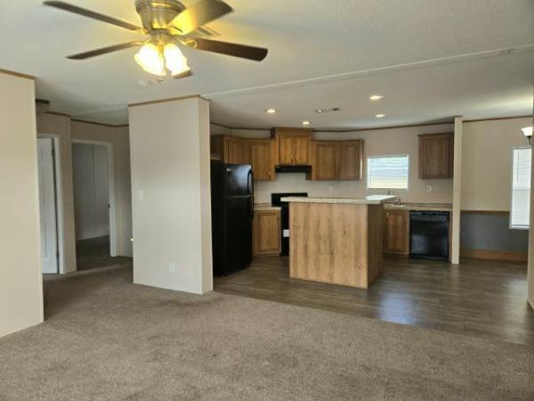 2017 LIVE OAK Mobile Home For Rent