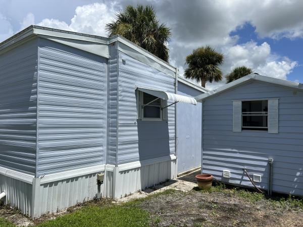 1984 TOWN TOWN Mobile Home