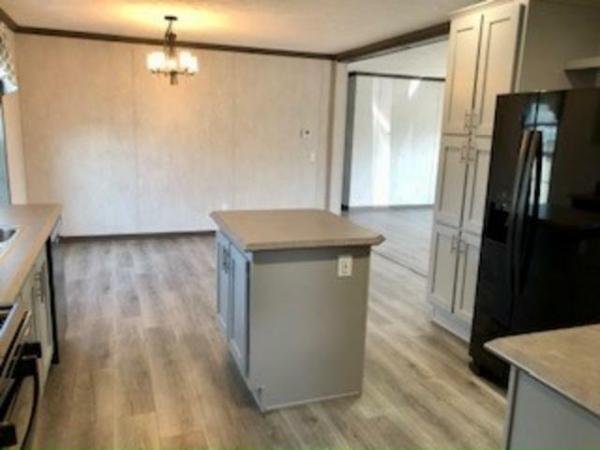 2024 Eagle River - Leola Ontario Mobile Home