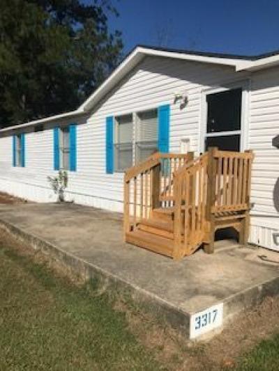 Mobile Home at 3317 S Oliver Dr Lot O3317 Florence, SC 29505