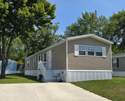 Mobile Home at 1855 Peck St. Greenwood, IN 46143