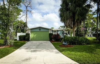 Mobile Home at 19426 Saddlebrook Ct North Fort Myers, FL 33903