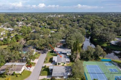 Photo 5 of 33 of home located at 3 Linden Falls Way Ormond Beach, FL 32174