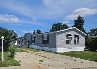 Mobile Home at 5649 Hawthorn Kalamazoo, MI 49009