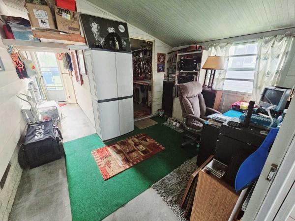 1986 Barrington Mobile Home