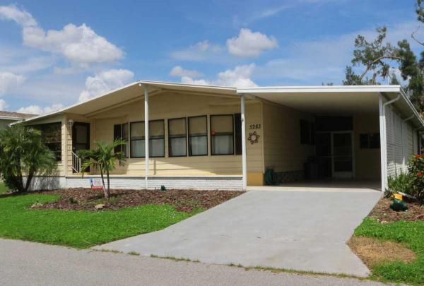 Quaint Cottage Home Near the Beaches Manufactured Home