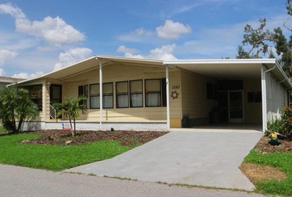 Photo 1 of 2 of home located at 5283 Camelot Dr E Sarasota, FL 34233