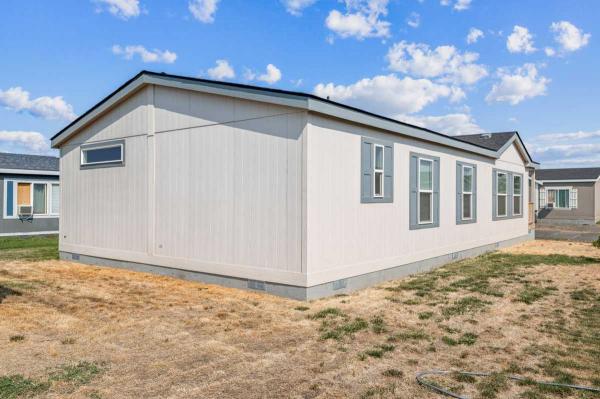 2022 Fleetwood Eagle Manufactured Home