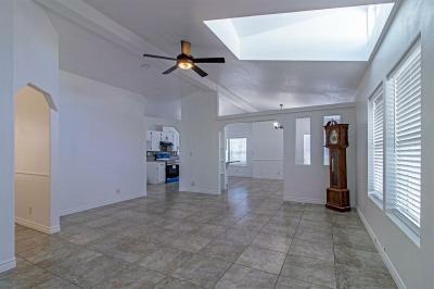 Photo 2 of 22 of home located at 156 Vance Ct Henderson, NV 89074