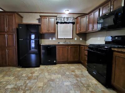 Mobile Home at 13318 S. Dixie Hwy. # 89 Holly, MI 48442