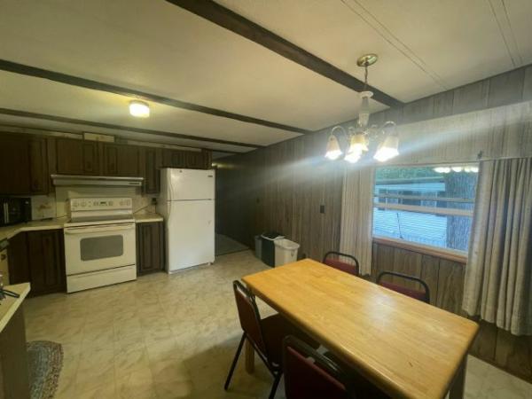 1977 ROLHM Manufactured Home