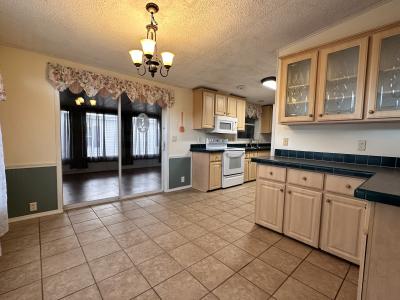 Photo 5 of 27 of home located at 1731 Poppy Circle Lakeland, FL 33803