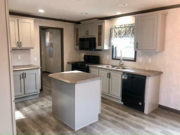 2024 Eagle River - Leola Ontario Mobile Home