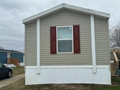 Mobile Home at 2305 E 19th Street N #E08 Newton, IA 50208