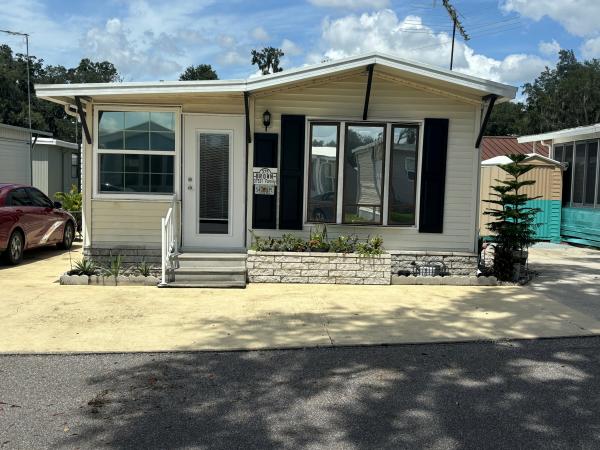 1988  Mobile Home For Sale