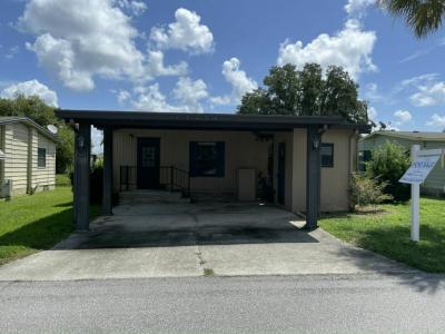 Photo 4 of 20 of home located at 291 Country Club Dr Plant City, FL 33565