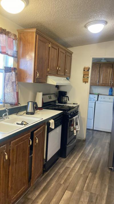 Photo 4 of 8 of home located at 1150 N. Kirby St 2 Hemet, CA 92545