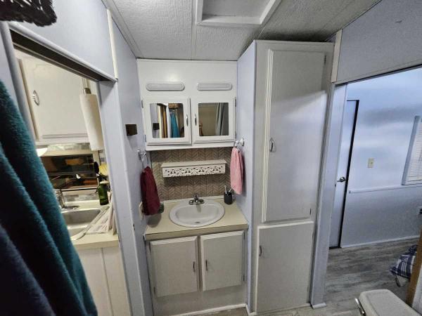 1985 Manufactured Home