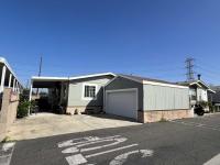 1999 Goldenwest GARAGE & 5 Car Parking  Mobile Home