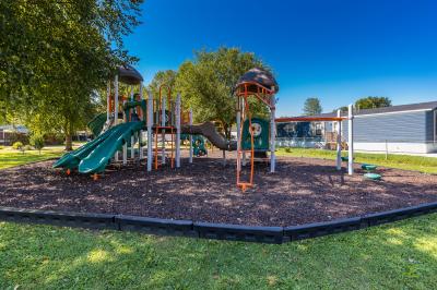 Photo 2 of 8 of home located at 6610 Lear Nagle Rd #175 #175 North Ridgeville, OH 44039