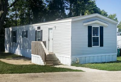 Mobile Home at 2806 S. 72nd Dr. Kansas City, KS 66106