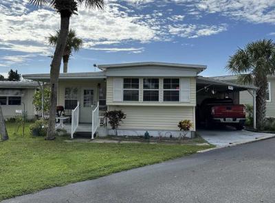 Mobile Home at 15 A Douglas Dr Tavares, FL 32778