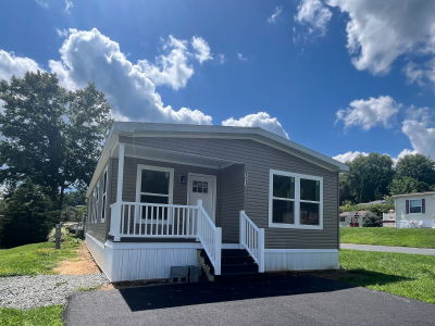 Mobile Home at 151 Liberty Circle Hereford, PA 18056