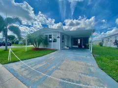 Photo 2 of 19 of home located at 225 Wellesley Court Melbourne, FL 32934