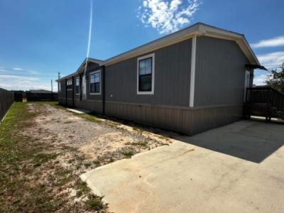 Mobile Home at 2093 Road 5500 Cleveland, TX 77327