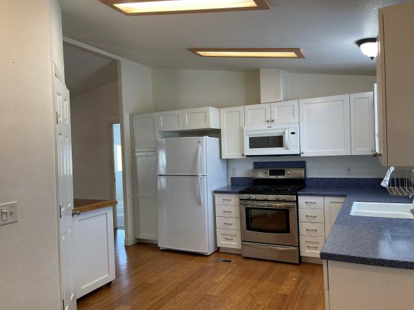 2004 Fleetwood 4563B Mobile Home