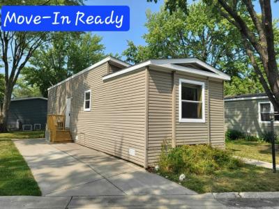 Mobile Home at 1088 Candlewood Road Elgin, IL 60123