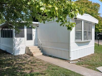 Mobile Home at 111 Lancelot Pl. #54 Lansing, MI 48906